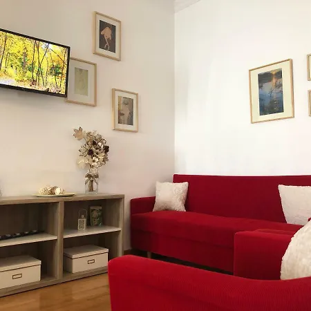 Spacious 3bdrm Cozy House 15' From City Center *