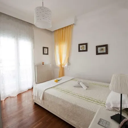 Spacious 3bdrm Cozy House 15' From City Center * 塞萨洛尼基