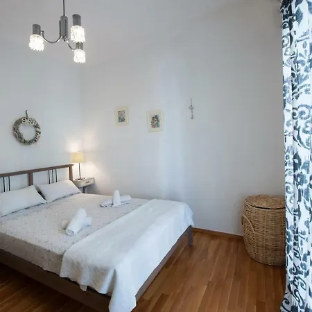 Spacious 3bdrm Cozy House 15' From City Center * 塞萨洛尼基
