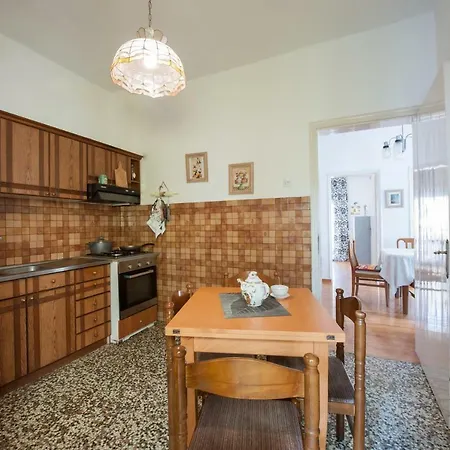 Spacious 3bdrm Cozy House 15' From City Center * 塞萨洛尼基